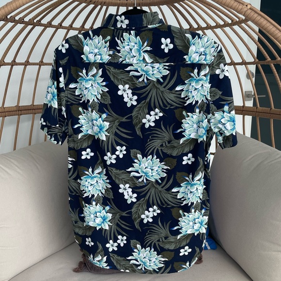 Denim & Flower Men Short Sleeve Shirt - Picture 8 of 8